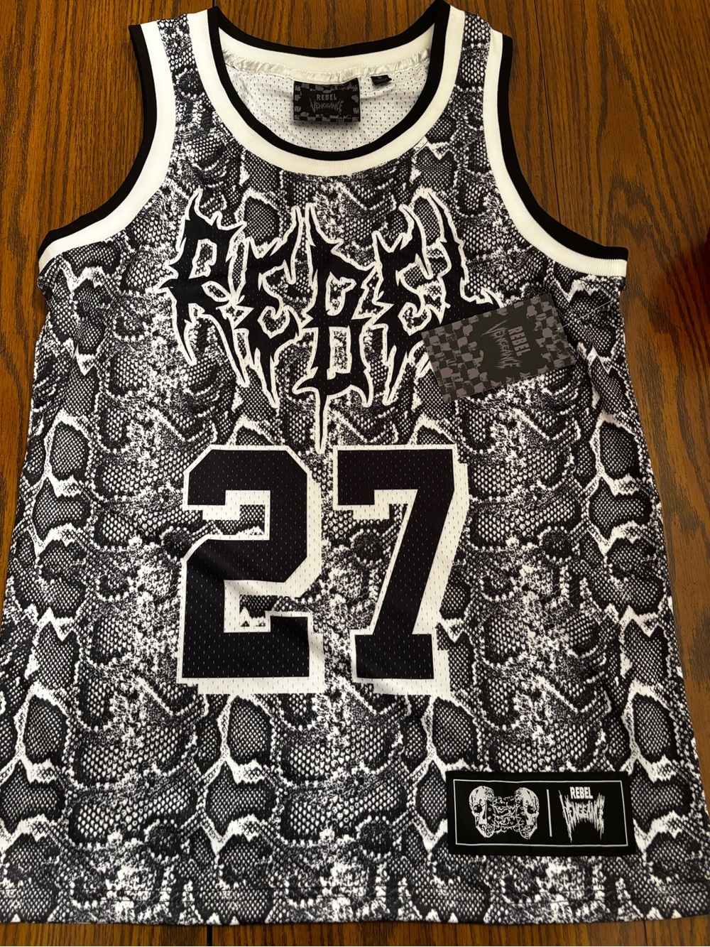 Rebel Vengeance Snake-Print Jersey size M NWT